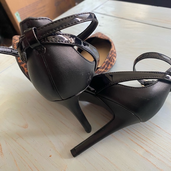 Nine West Leopard High Heels - Picture 4 of 6